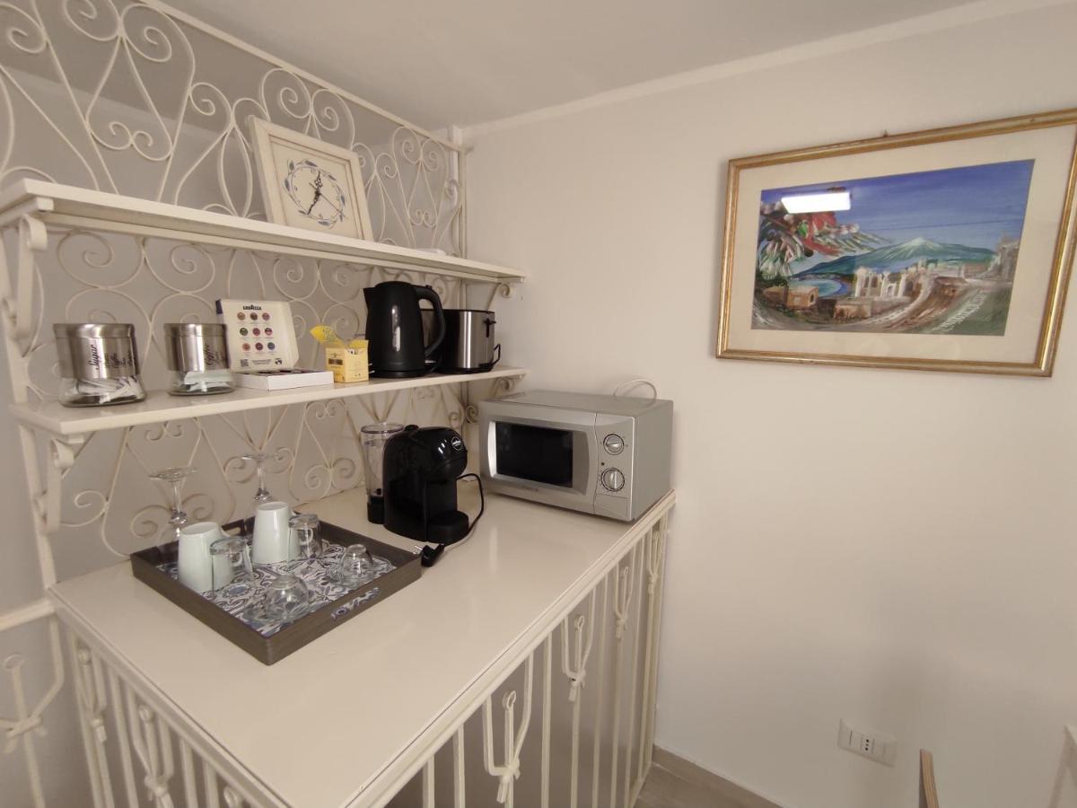 Taormina House Apartment ภายนอก รูปภาพ